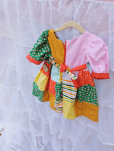 Load image into Gallery viewer, Kids dress (size 6-7 yrs)
