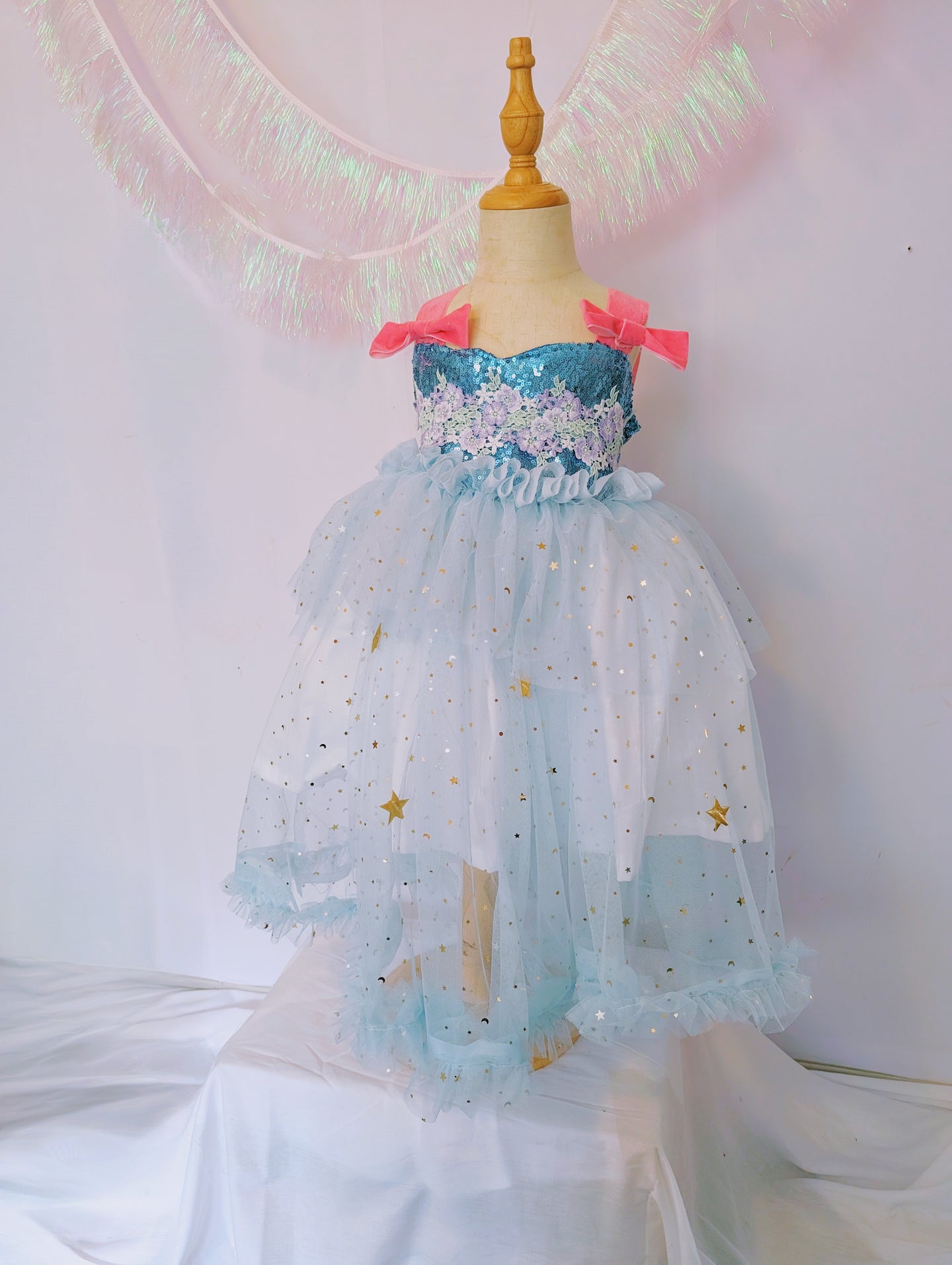 Child size 4-6 fantasia dress